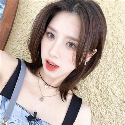 微笑的苹吉